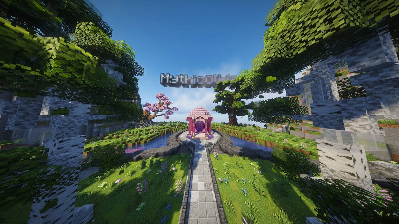 Lo spawn di MythicOlbia: un sentiero tra gli alberi porta al portale rosa, con la scritta MythicOlbia nel cielo.